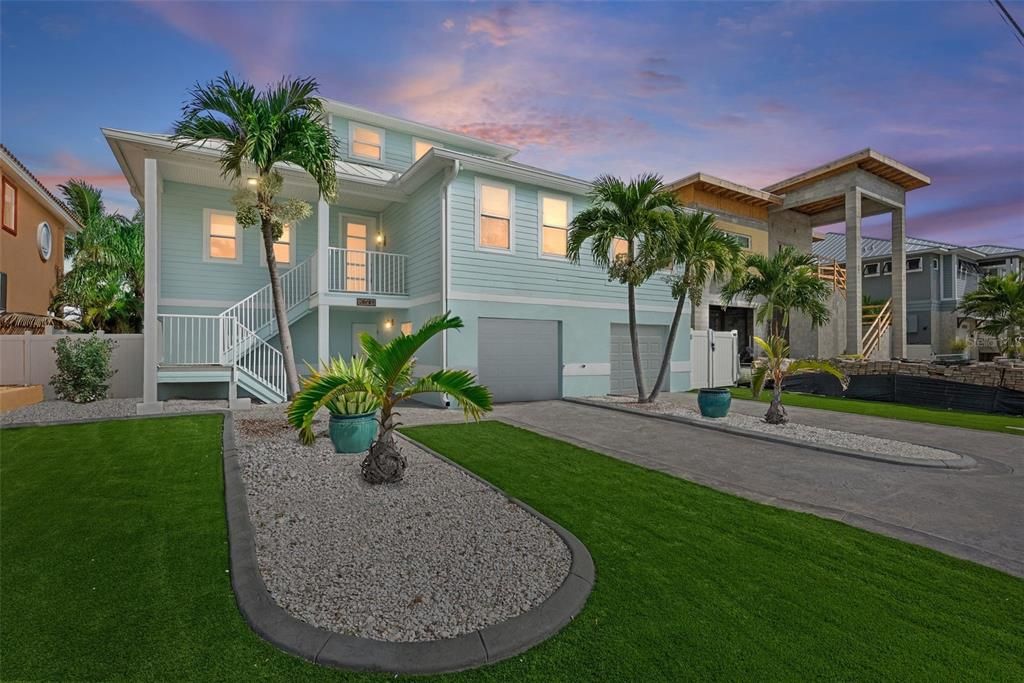 Active With Contract: $1,750,000 (4 beds, 3 baths, 2439 Square Feet)