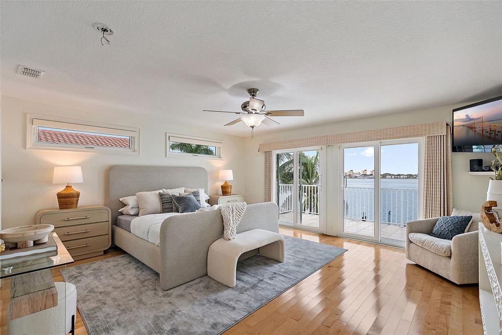 Active With Contract: $1,750,000 (4 beds, 3 baths, 2439 Square Feet)