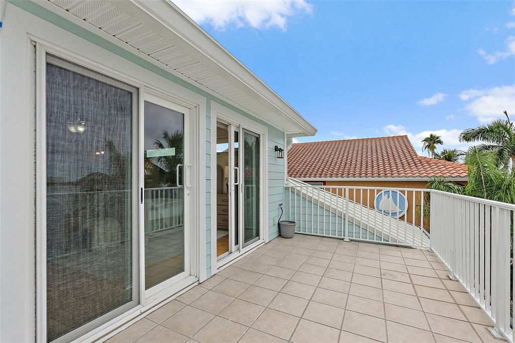 Active With Contract: $1,750,000 (4 beds, 3 baths, 2439 Square Feet)