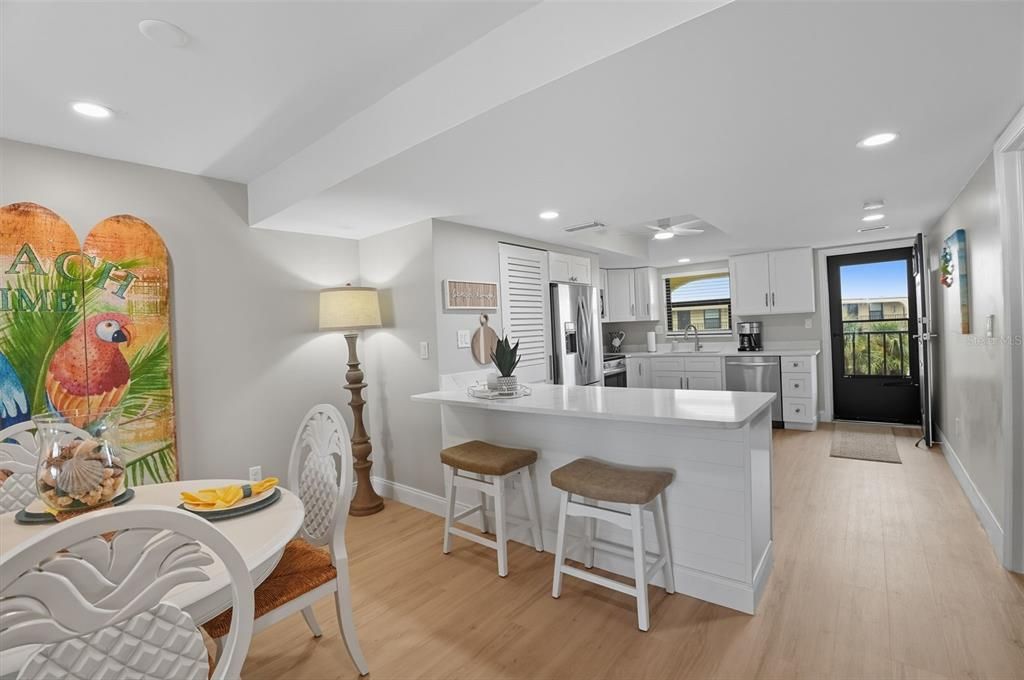 待售: $284,900 (2 贝兹, 2 浴室, 1150 平方英尺)