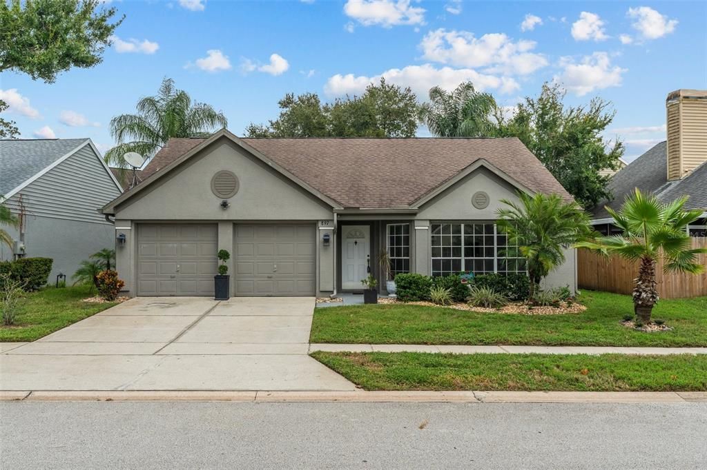 Под контрактом: $355,000 (3 спален, 2 ванн, 1389 Квадратных фут)