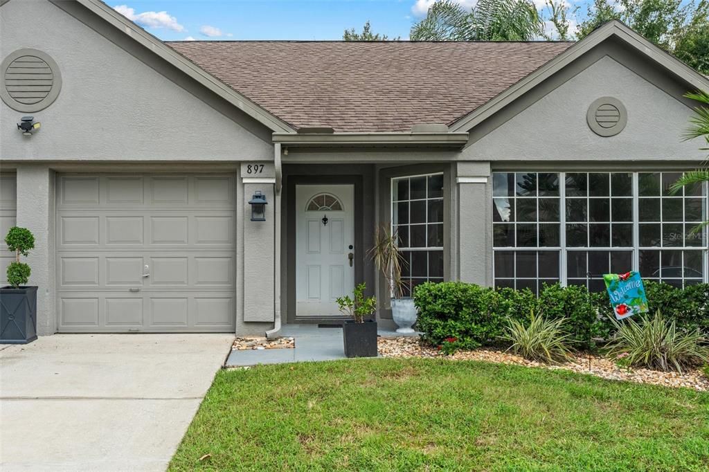 Под контрактом: $355,000 (3 спален, 2 ванн, 1389 Квадратных фут)