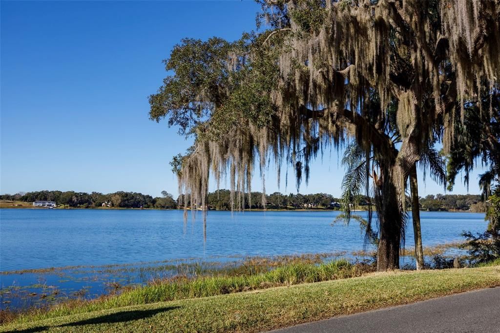 出租: $2,100 (2 贝兹, 2 浴室, 1570 平方英尺)