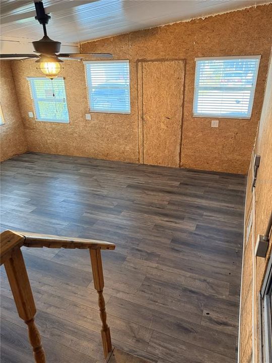 На продажу: $165,000 (2 спален, 1 ванн, 684 Квадратных фут)