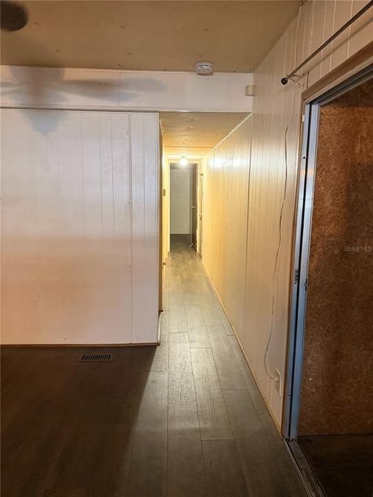 На продажу: $165,000 (2 спален, 1 ванн, 684 Квадратных фут)