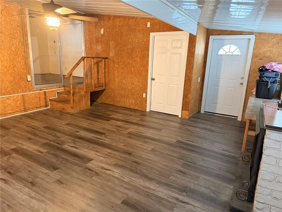 На продажу: $165,000 (2 спален, 1 ванн, 684 Квадратных фут)