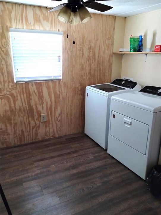 На продажу: $165,000 (2 спален, 1 ванн, 684 Квадратных фут)