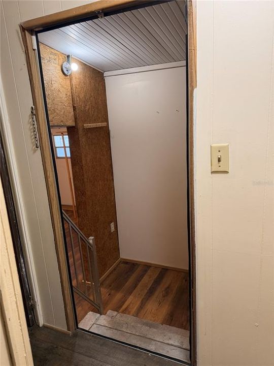 На продажу: $165,000 (2 спален, 1 ванн, 684 Квадратных фут)