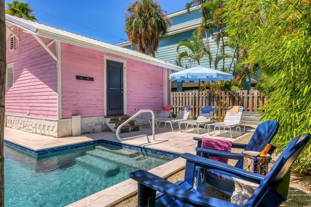 For Sale: $1,174,900 (2 beds, 2 baths, 1048 Square Feet)