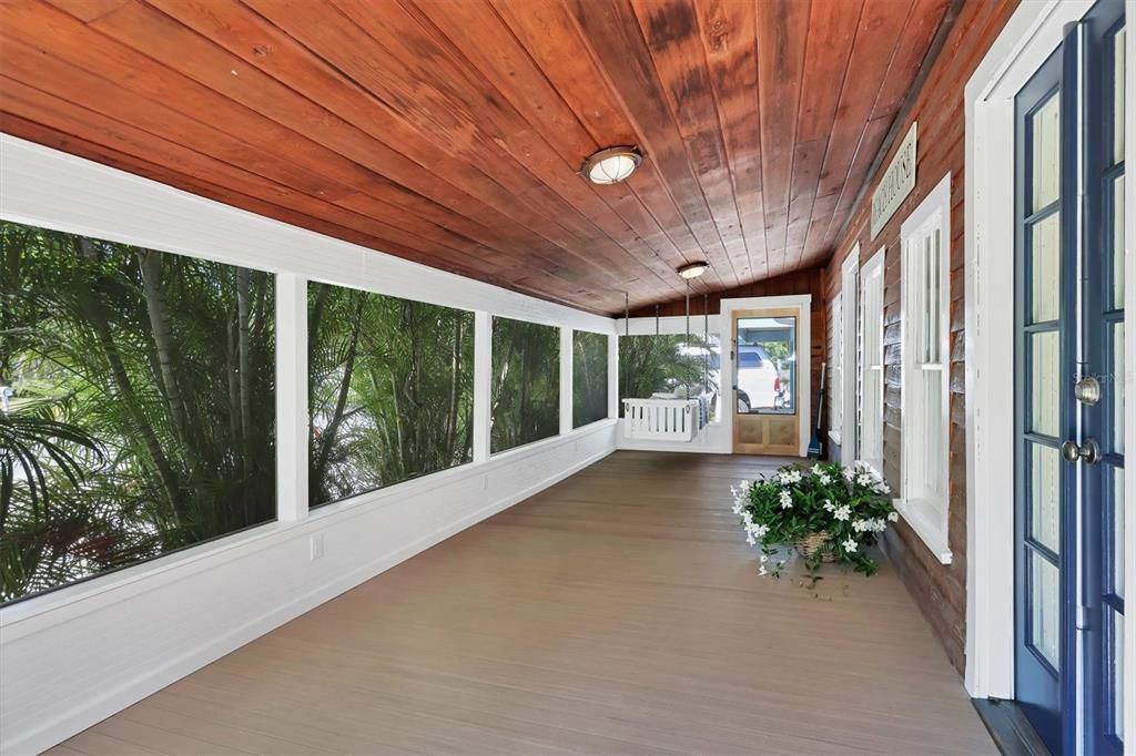 For Sale: $1,174,900 (2 beds, 2 baths, 1048 Square Feet)