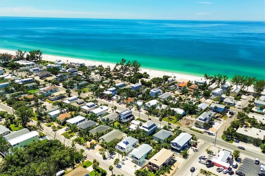 For Sale: $1,174,900 (2 beds, 2 baths, 1048 Square Feet)