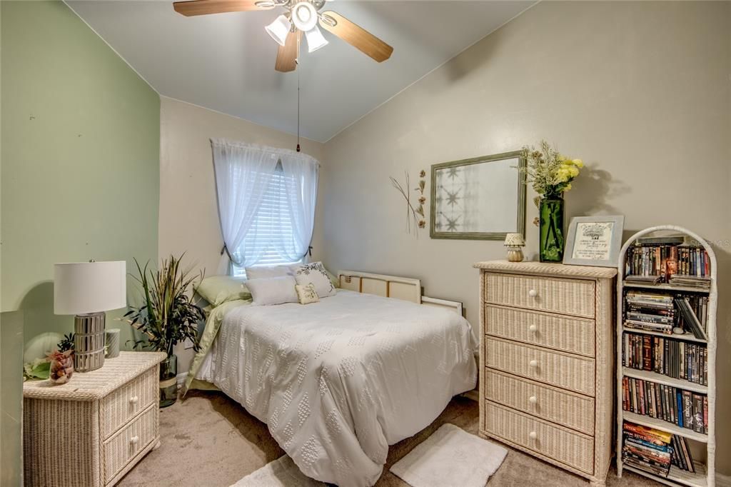 For Sale: $265,000 (3 beds, 2 baths, 1520 Square Feet)