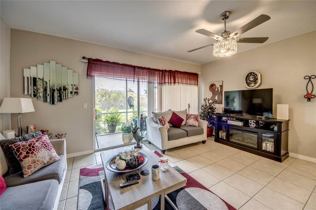 For Sale: $265,000 (3 beds, 2 baths, 1520 Square Feet)