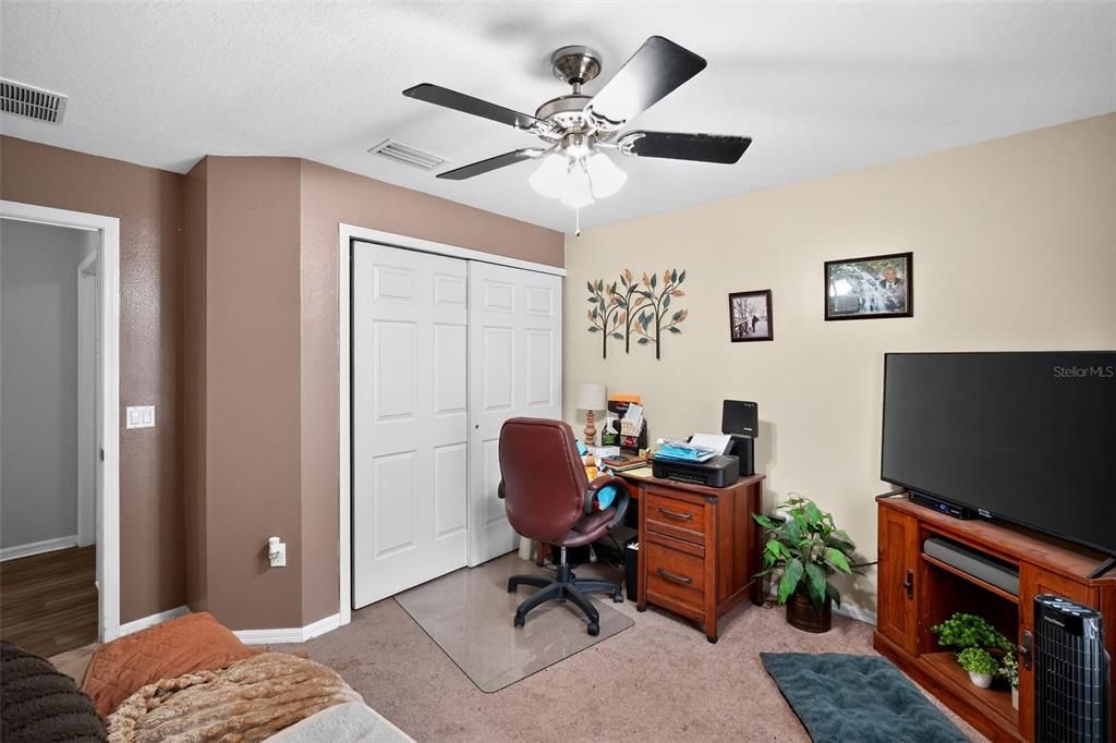 На продажу: $289,000 (3 спален, 2 ванн, 1695 Квадратных фут)