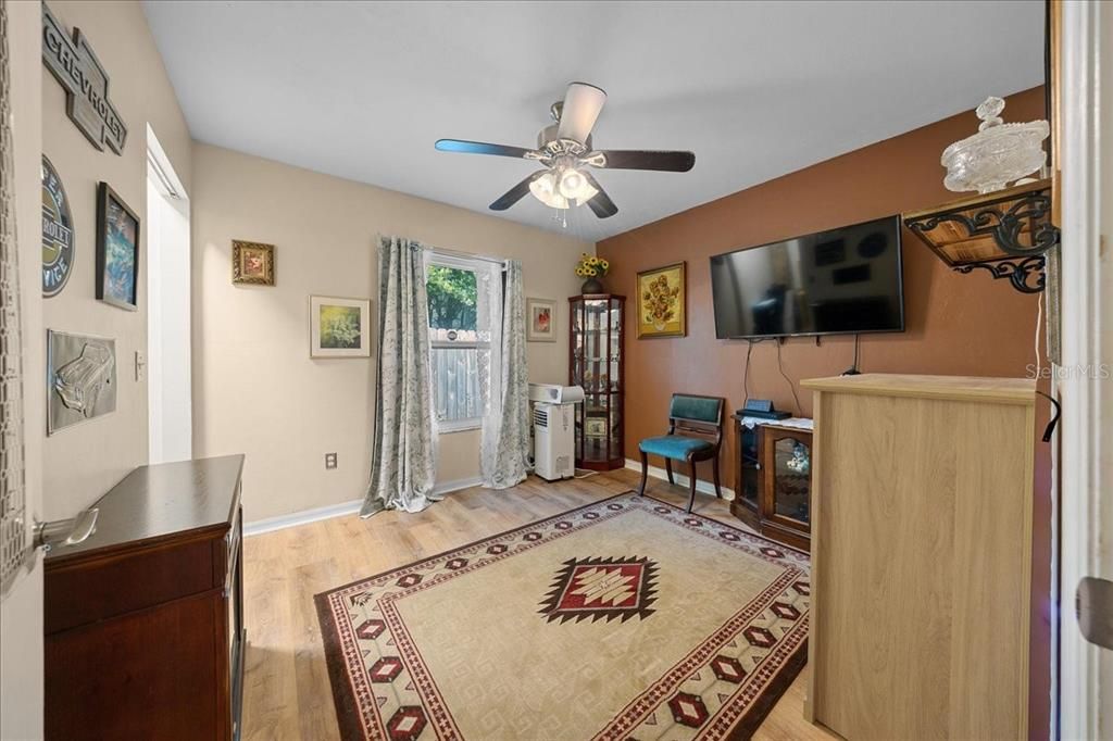 En Venta: $279,900 (3 camas, 2 baños, 1237 Pies cuadrados)