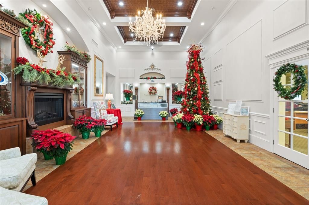 Active With Contract: $225,000 (2 beds, 2 baths, 1346 Square Feet)