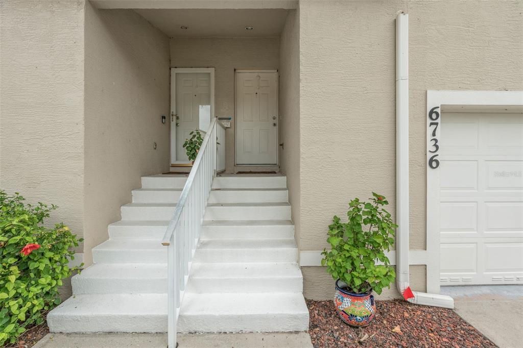 Active With Contract: $225,000 (2 beds, 2 baths, 1346 Square Feet)