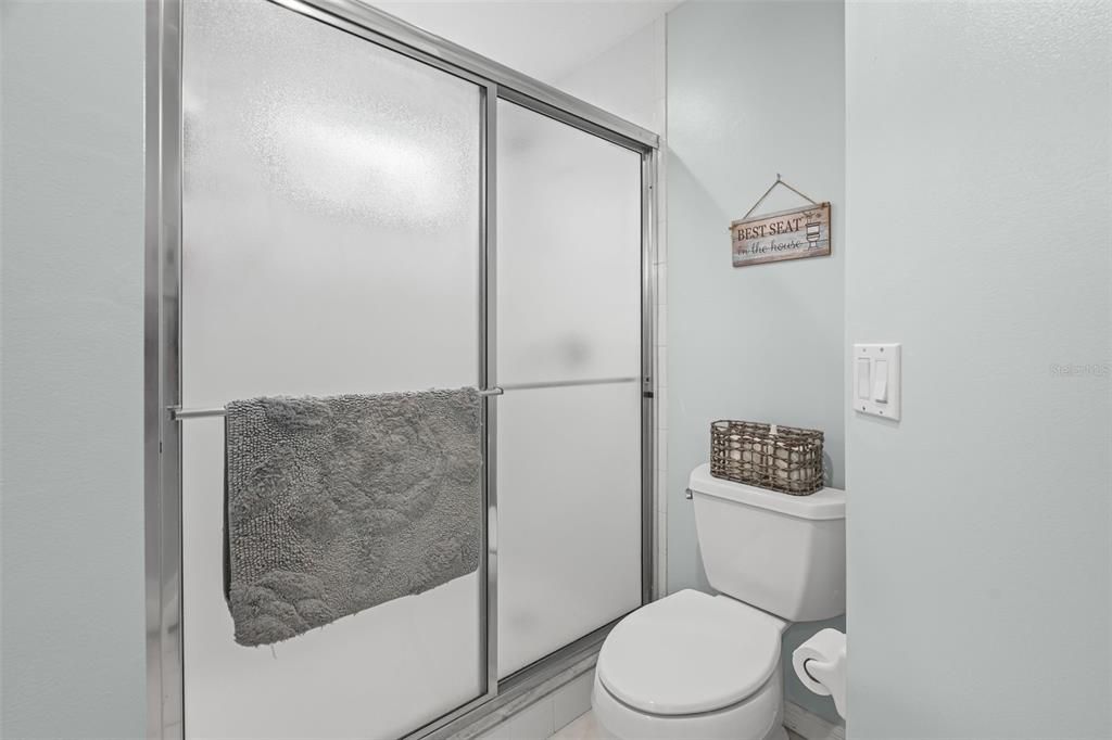 Active With Contract: $225,000 (2 beds, 2 baths, 1346 Square Feet)