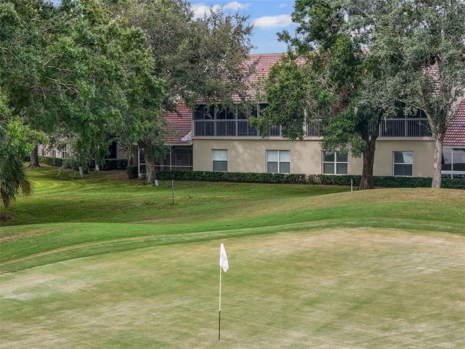 Active With Contract: $225,000 (2 beds, 2 baths, 1346 Square Feet)