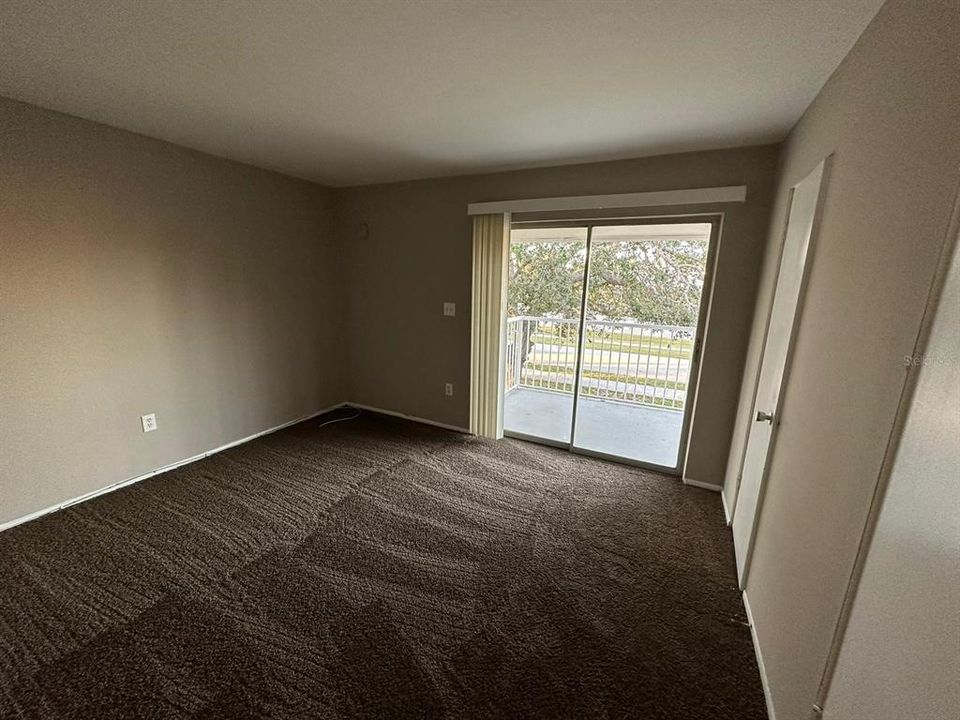 For Sale: $115,000 (1 beds, 1 baths, 650 Square Feet)