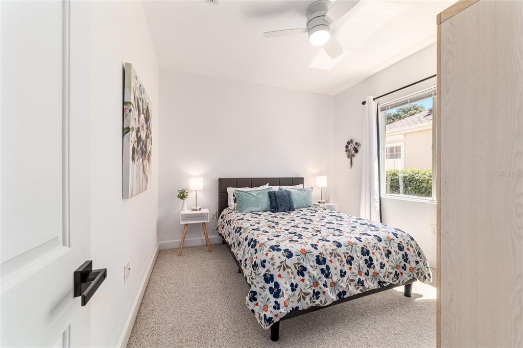 待售: $544,900 (2 贝兹, 2 浴室, 2423 平方英尺)