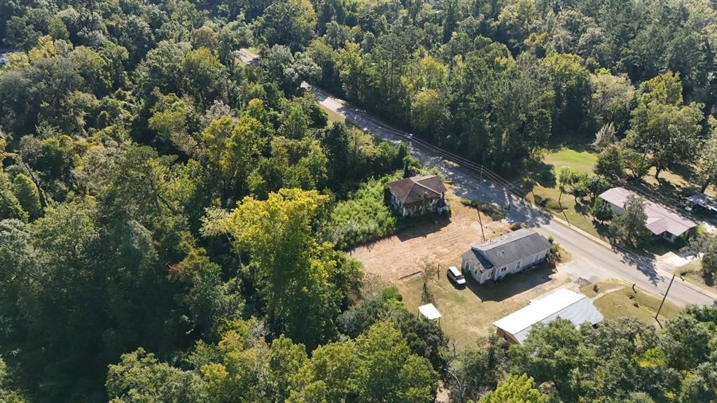 待售: $7,800 (0.24 acres)