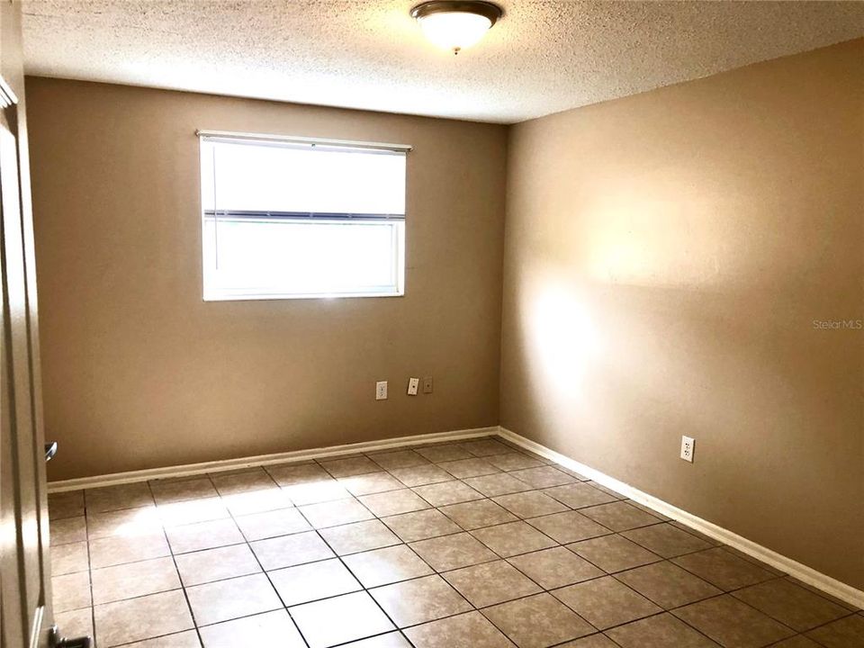 En Renta: $1,700 (3 camas, 1 baños, 1102 Pies cuadrados)