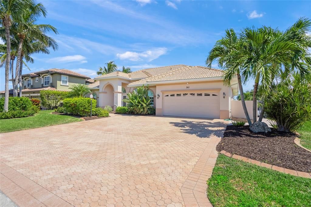 For Sale: $1,149,990 (4 beds, 3 baths, 2685 Square Feet)