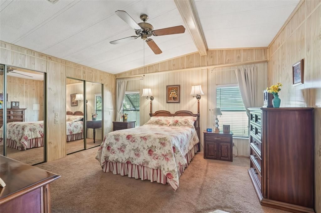 Под контрактом: $162,000 (2 спален, 2 ванн, 1125 Квадратных фут)