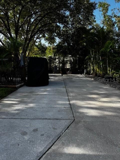 待售: $149,900 (0.06 acres)