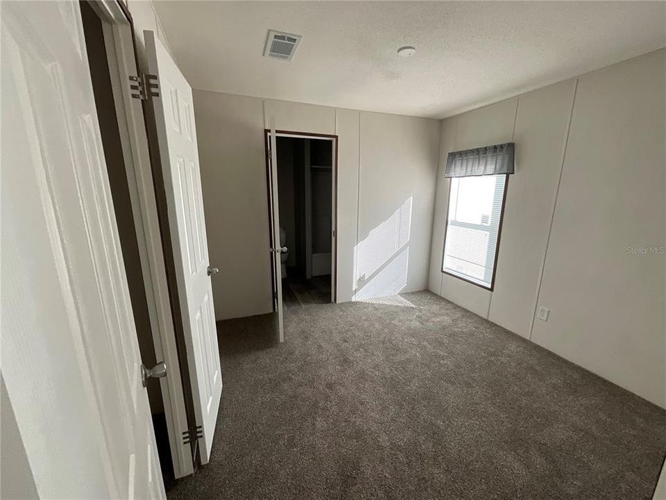 For Sale: $379,900 (4 beds, 3 baths, 2440 Square Feet)