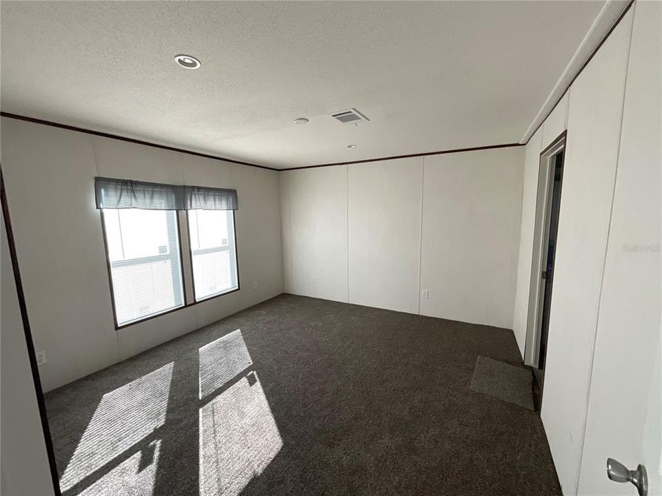 For Sale: $379,900 (4 beds, 3 baths, 2440 Square Feet)