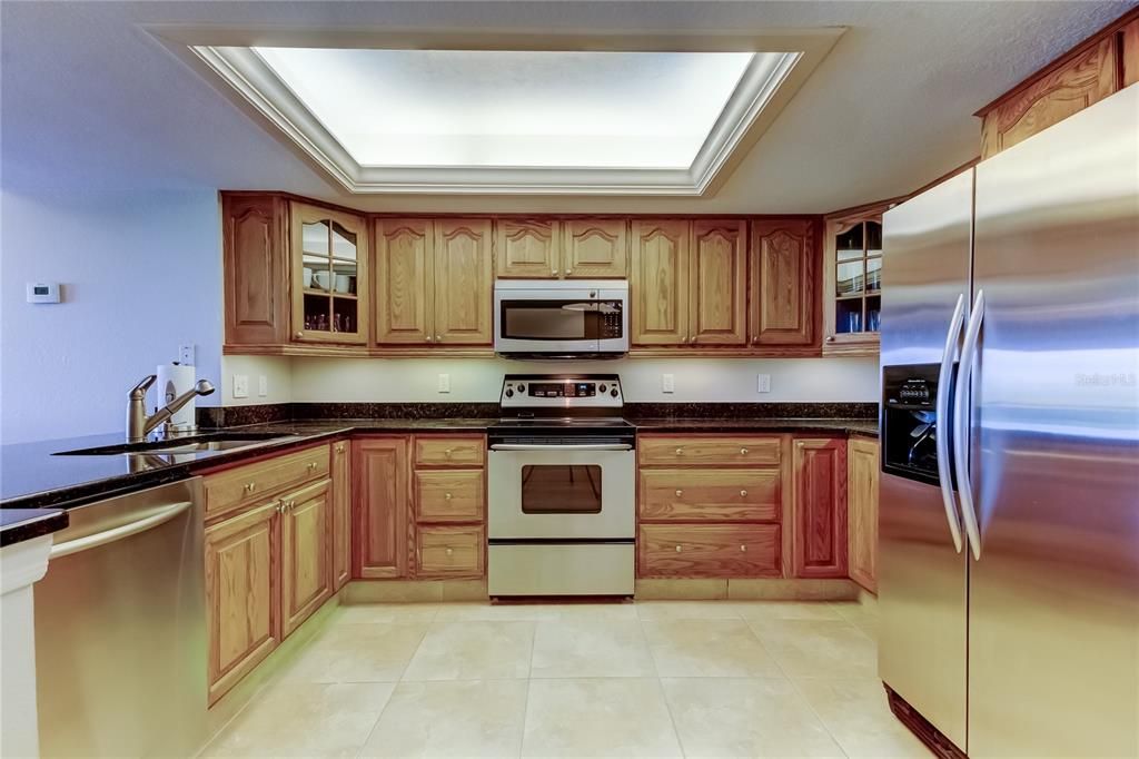 На продажу: $445,000 (3 спален, 3 ванн, 1749 Квадратных фут)