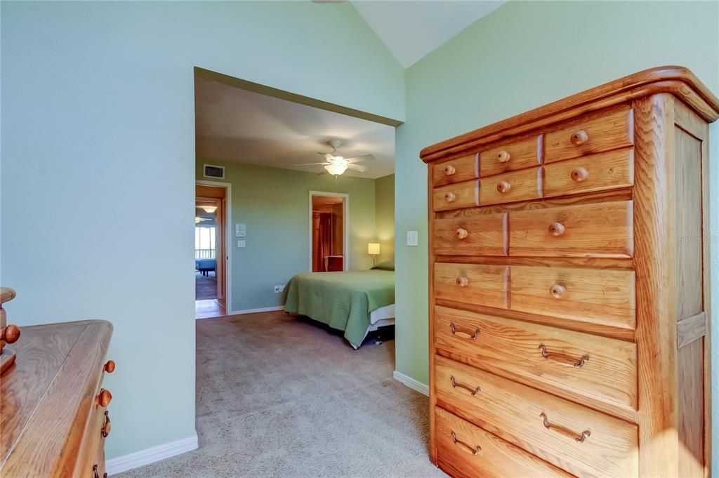 На продажу: $445,000 (3 спален, 3 ванн, 1749 Квадратных фут)