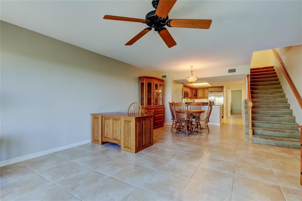 На продажу: $445,000 (3 спален, 3 ванн, 1749 Квадратных фут)