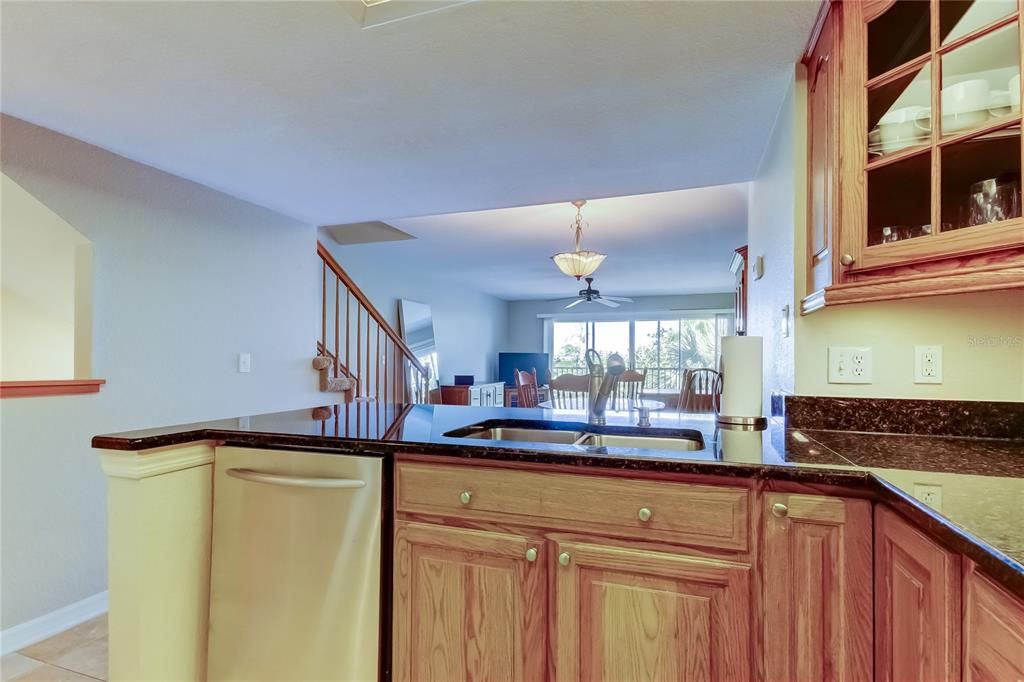 На продажу: $445,000 (3 спален, 3 ванн, 1749 Квадратных фут)