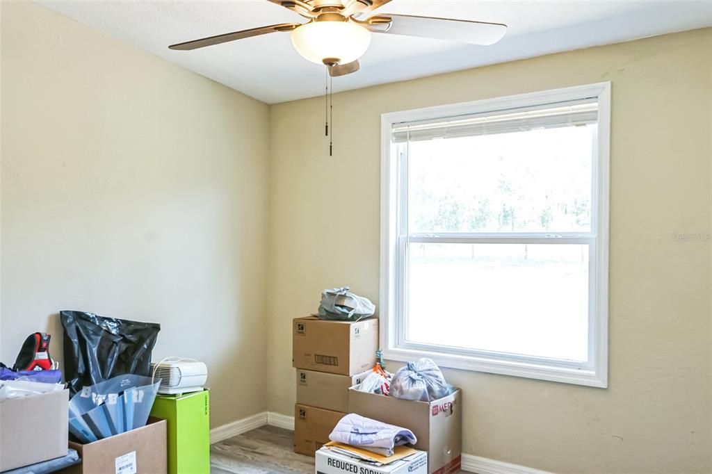 Activo con contrato: $250,000 (3 camas, 2 baños, 1242 Pies cuadrados)