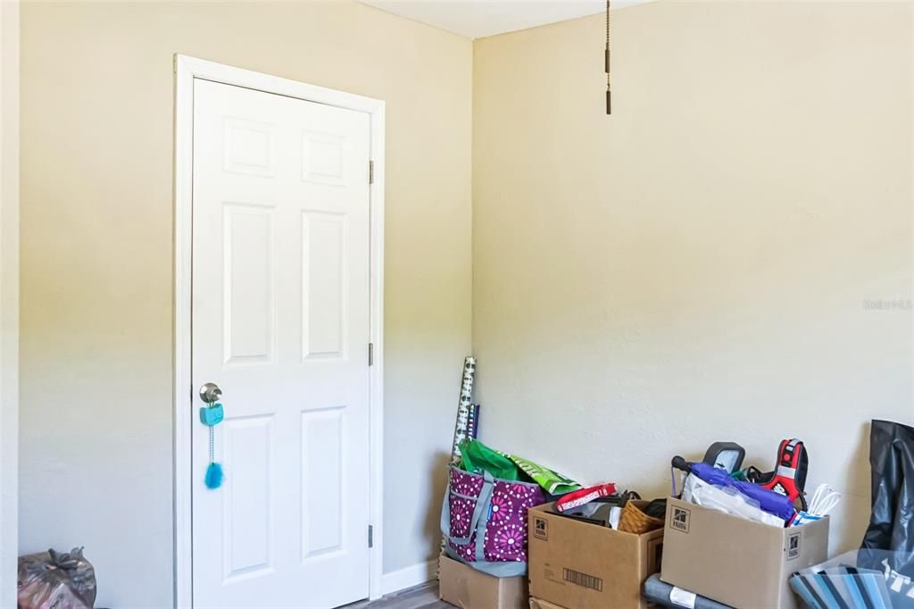 Activo con contrato: $250,000 (3 camas, 2 baños, 1242 Pies cuadrados)