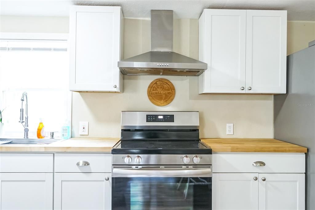 Activo con contrato: $250,000 (3 camas, 2 baños, 1242 Pies cuadrados)