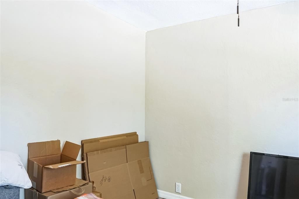 Activo con contrato: $250,000 (3 camas, 2 baños, 1242 Pies cuadrados)