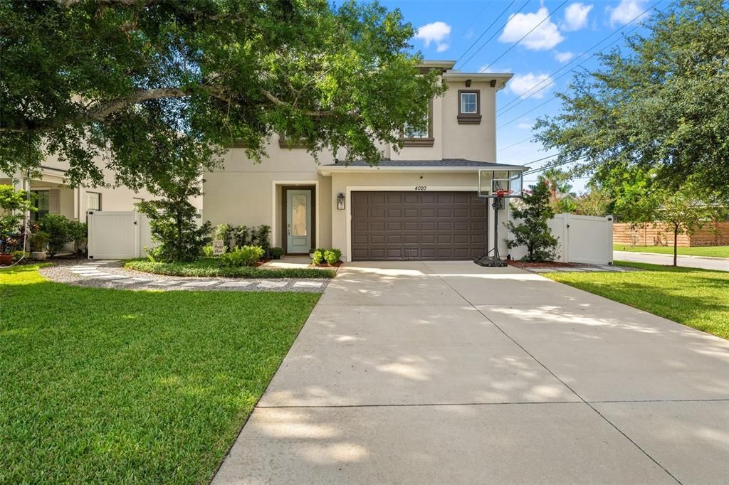 Activo con contrato: $1,500,000 (4 camas, 3 baños, 3546 Pies cuadrados)