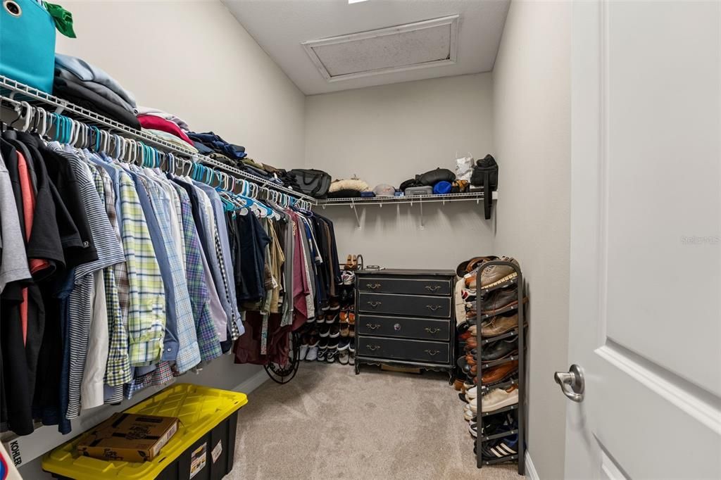 Activo con contrato: $1,500,000 (4 camas, 3 baños, 3546 Pies cuadrados)