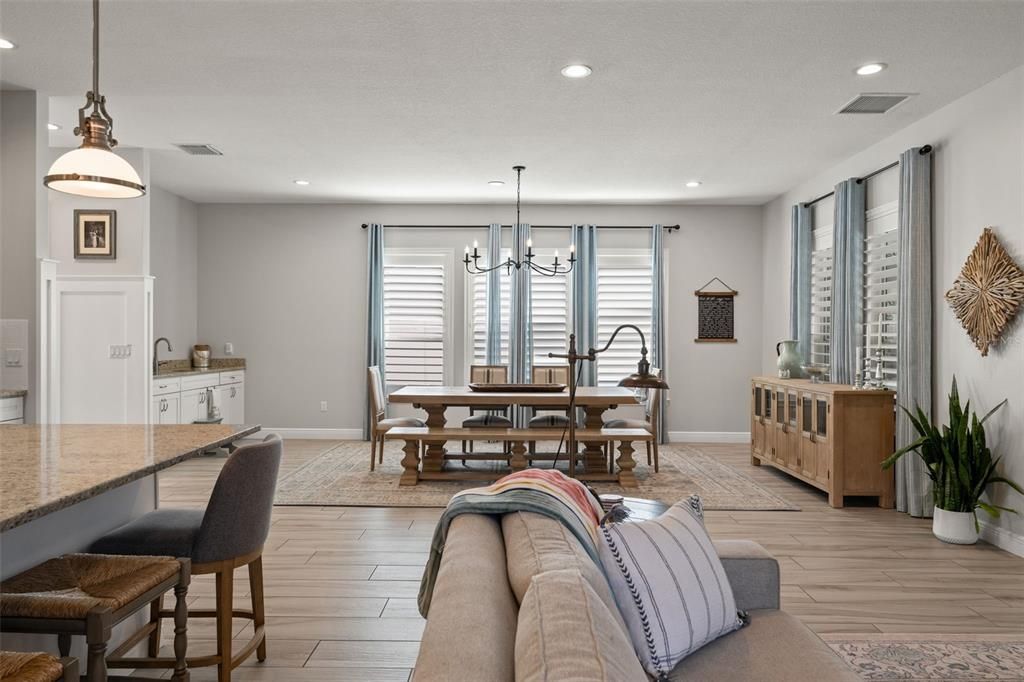 Activo con contrato: $1,500,000 (4 camas, 3 baños, 3546 Pies cuadrados)