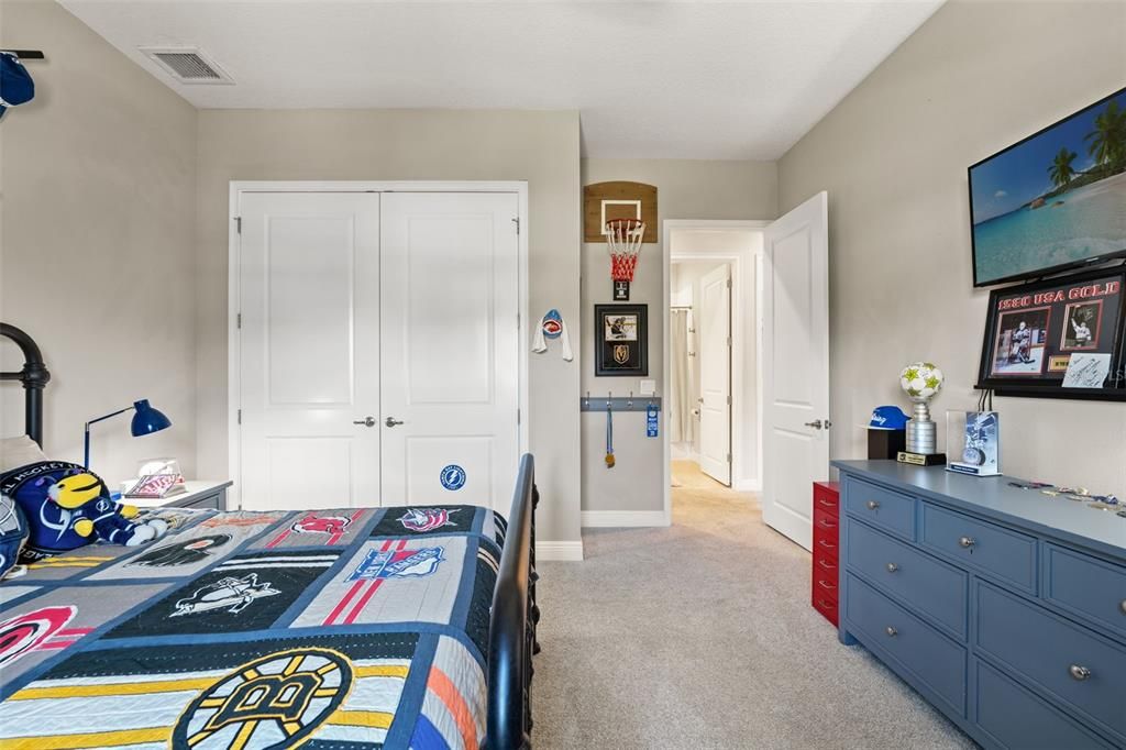 Activo con contrato: $1,500,000 (4 camas, 3 baños, 3546 Pies cuadrados)