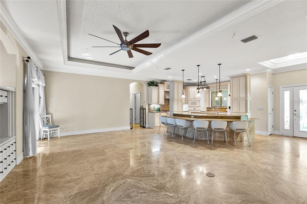 Active With Contract: $600,000 (3 beds, 2 baths, 1880 Square Feet)