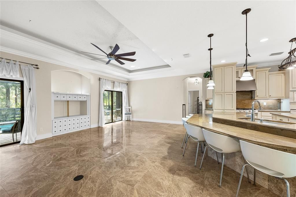 Active With Contract: $600,000 (3 beds, 2 baths, 1880 Square Feet)