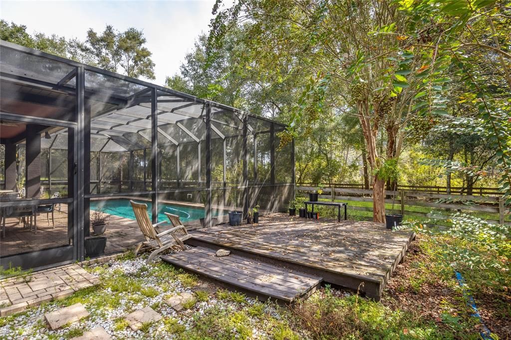 Active With Contract: $600,000 (3 beds, 2 baths, 1880 Square Feet)