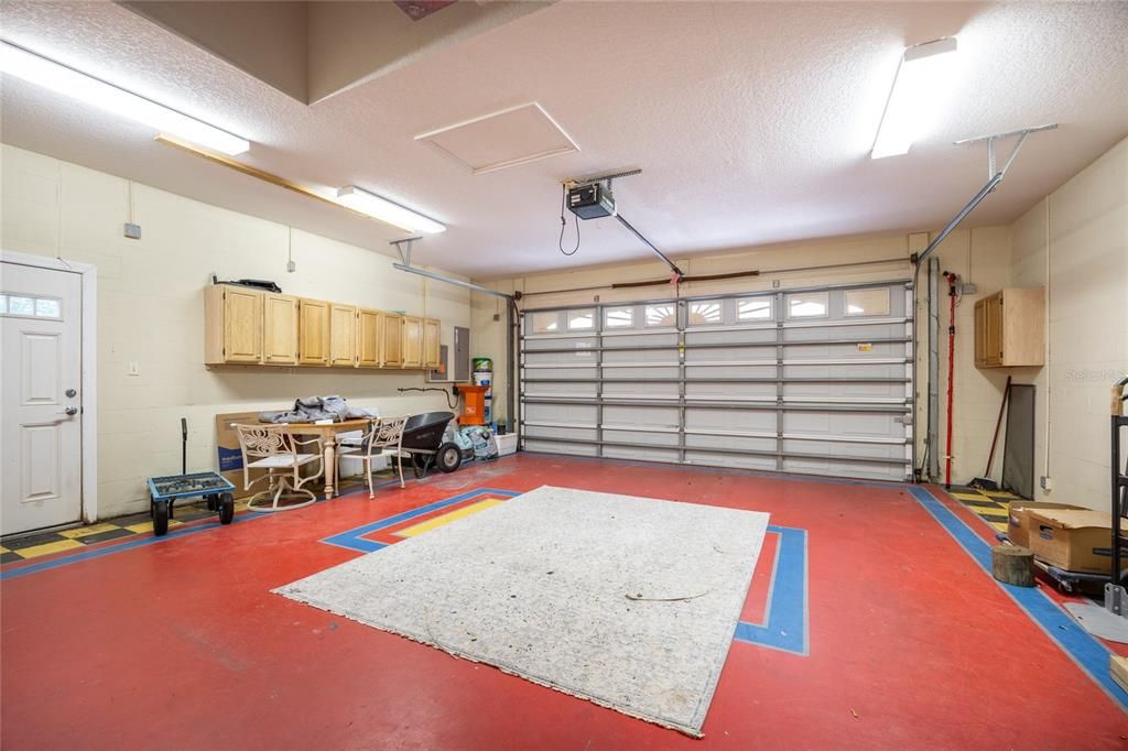 Active With Contract: $600,000 (3 beds, 2 baths, 1880 Square Feet)