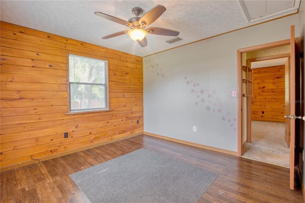 出租: $1,495 (2 贝兹, 1 浴室, 952 平方英尺)