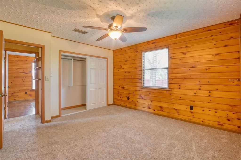 出租: $1,495 (2 贝兹, 1 浴室, 952 平方英尺)